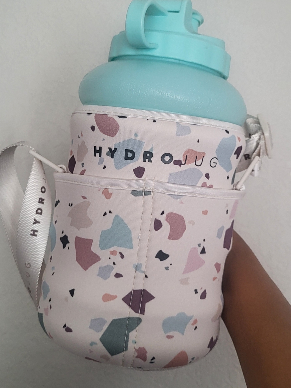 HydroJug Seafoam 64oz Bottle with Terrazzo Carrier And Shoulder Strap